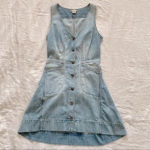 Levi’s denim dress